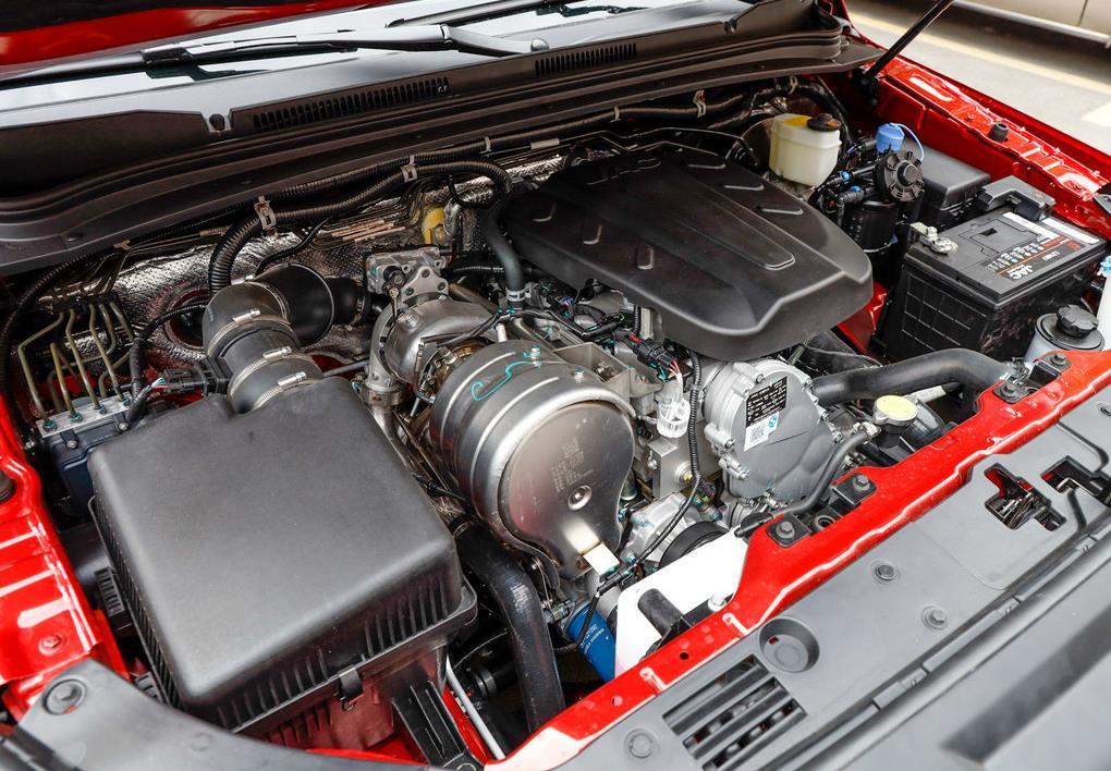 0t柴油发动机,即将上市的新款车型将会增加2.4t汽油发动机和2.