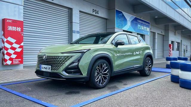 长安最帅suv性能如何?赛道试驾2022款uni-t