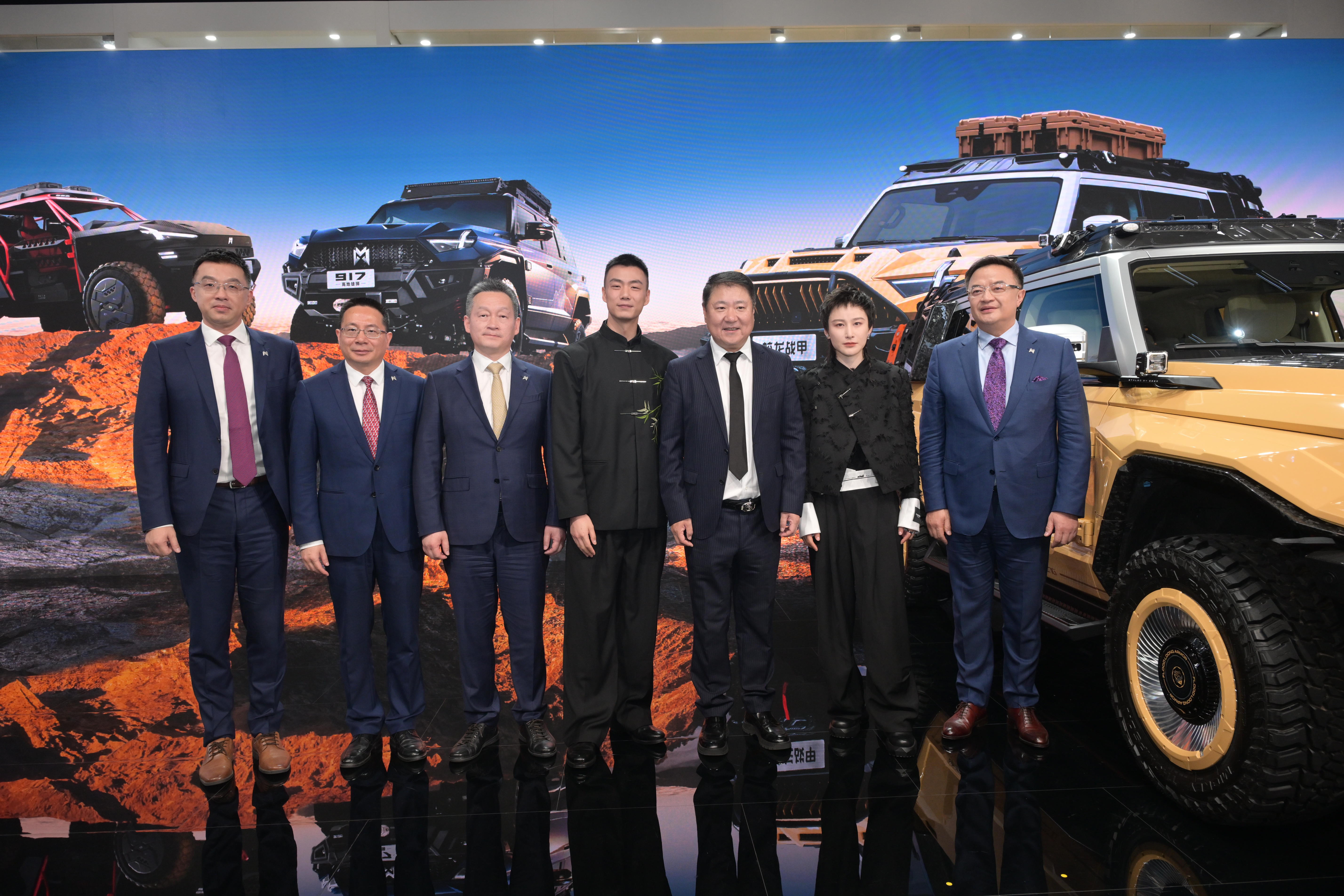 东风猛士科技携三款越野新品，北京车展掀起狂潮！