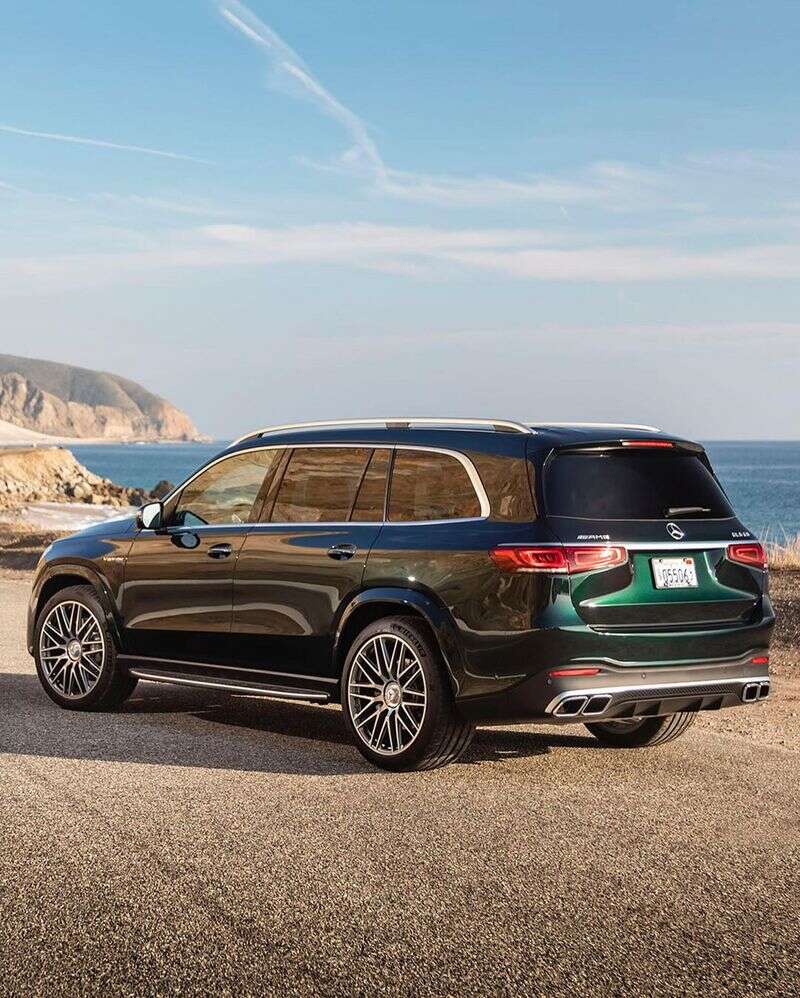 威武运动的设计梅赛德斯amggls63实车