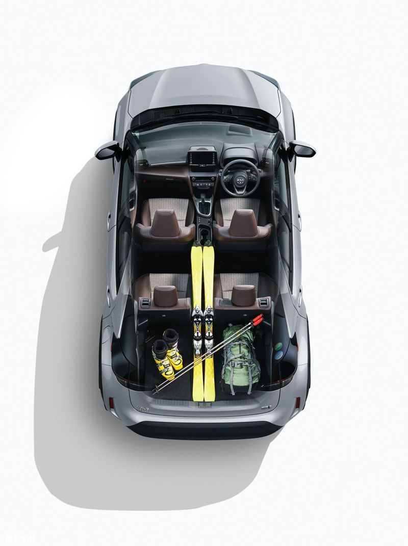 丰田全新小型SUV开售搭1.5L引擎/配置更丰富-图17