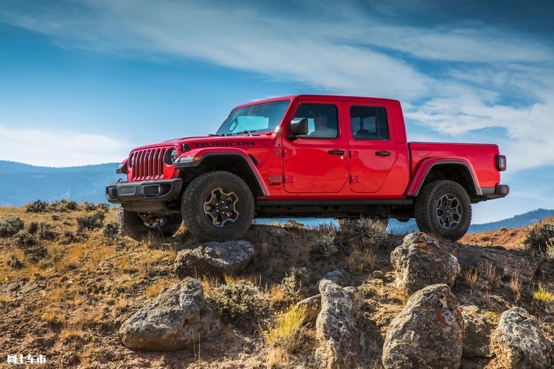 Jeep推80周年纪念版车型 外观更抢眼/配置提升明显-图2