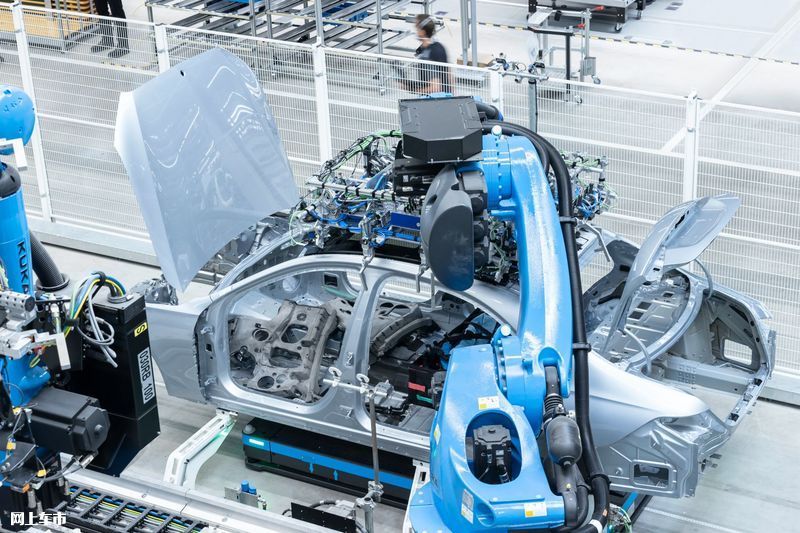 梅赛德斯-奔驰全新S级开启投产年底即将开售-图26