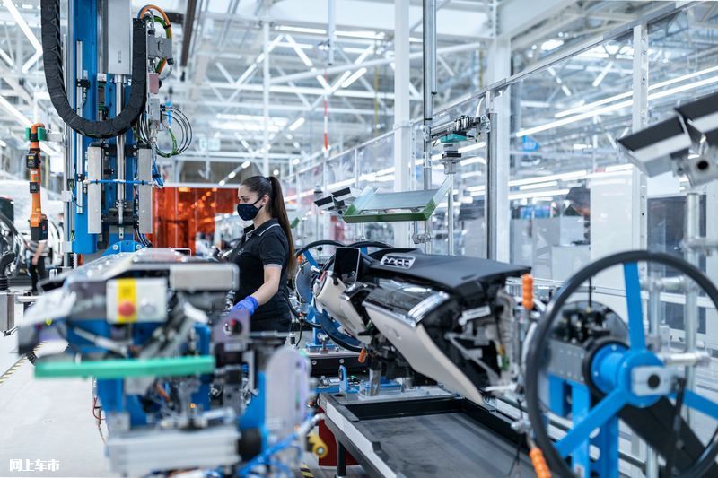 梅赛德斯-奔驰全新S级开启投产年底即将开售-图13