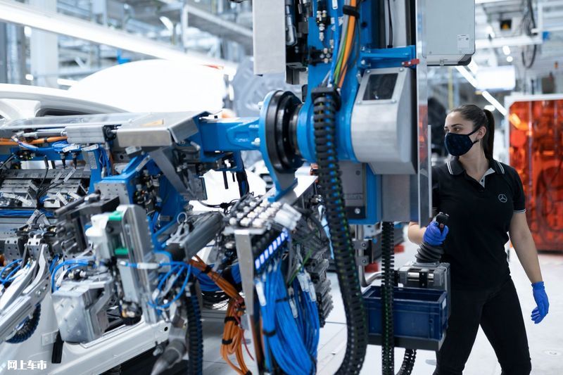 梅赛德斯-奔驰全新S级开启投产年底即将开售-图14