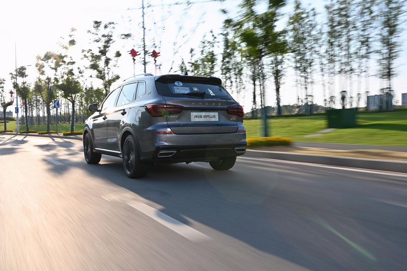 感受荣威"3.0t绿色澎湃动力",试驾rx5 eplus插电-车市号