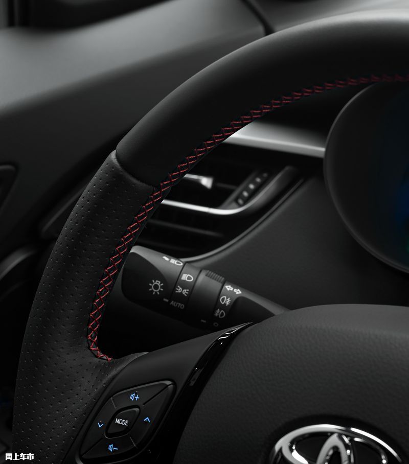 丰田新款C-HR运动版驾控提升/配置升级更丰富-图23