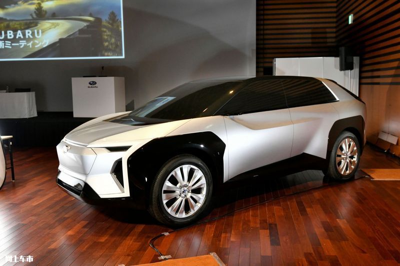 斯巴鲁推全新SUV与丰田共同研发/外观科技感十足-图2