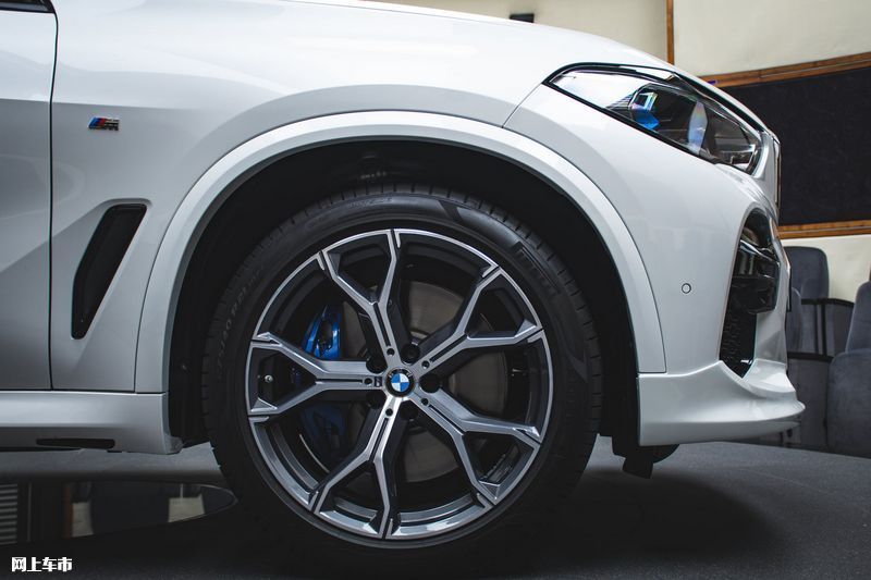 宝马X5新车型展厅实拍搭3.0T/配空气动力学套件-图17