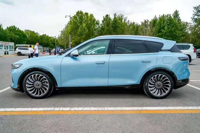 36万元起,比理想one多一缸,岚图free正式上市-车市号