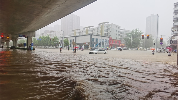 暴雨袭击的郑州,汽车行业损失有多大?