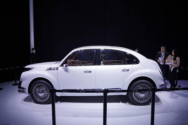 2021成都车展探馆抢先实拍weyv72我复的古年代更久远