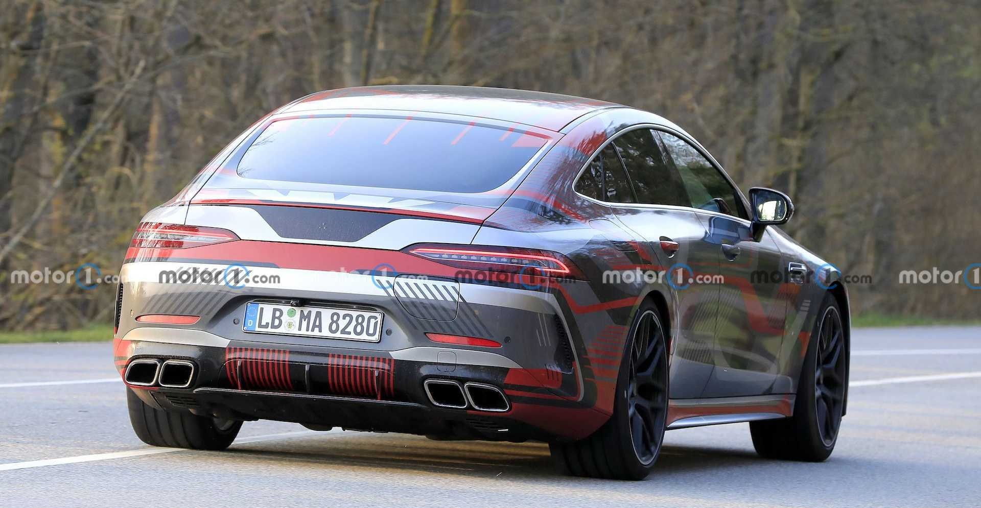 百公里加速仅需3秒梅赛德斯amggt73e实车谍照曝光