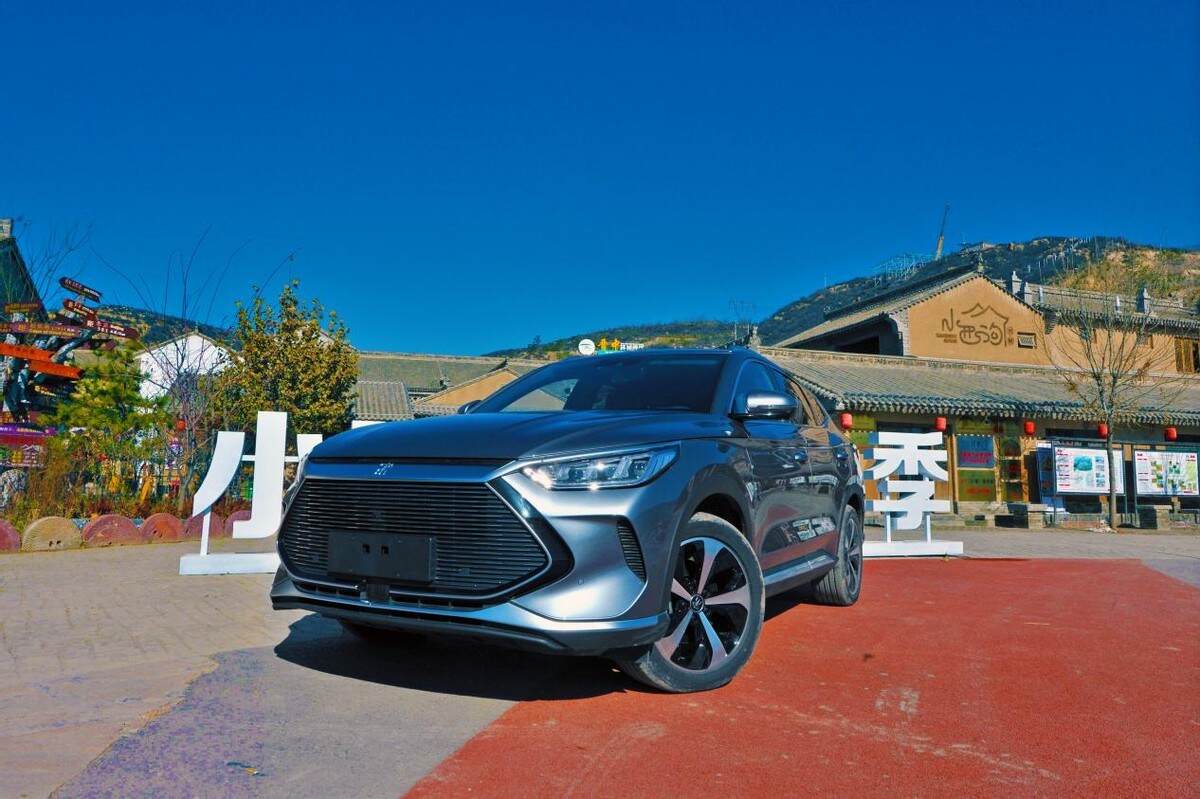 矛盾终结者试驾比亚迪宋plusdmi