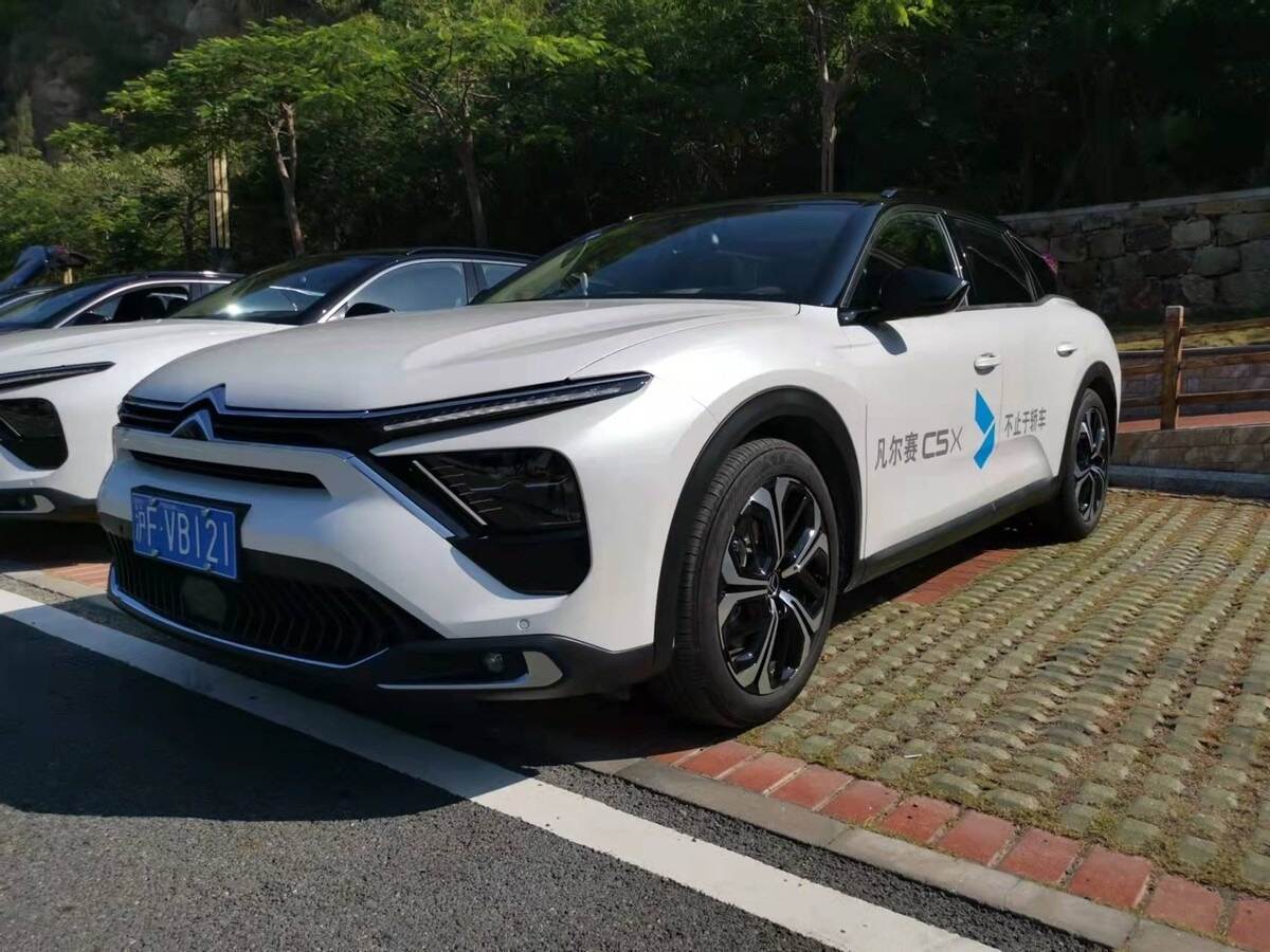 试驾凡尔赛c5 x 越级实力 爆单指日可待