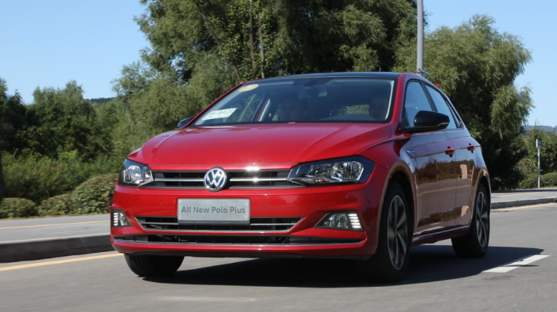 新大众poloplus上市入门降1万这满满的求生欲