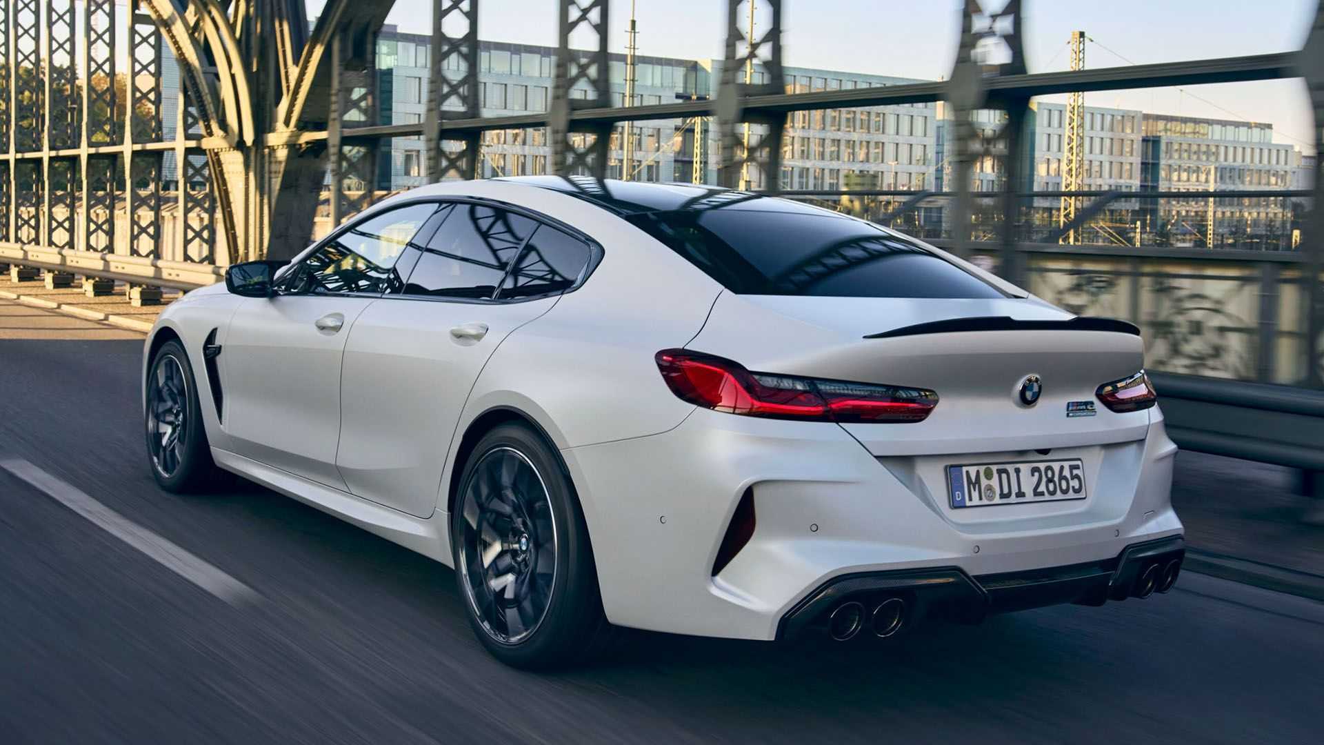 细节更精致中期改款宝马m8官图发布内饰小幅升级