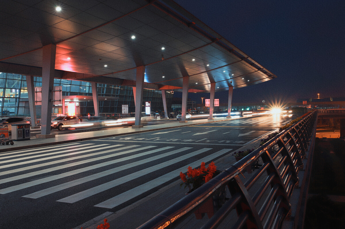 咸阳机场停车费一天多少钱2022,西安机场停车费收取标准