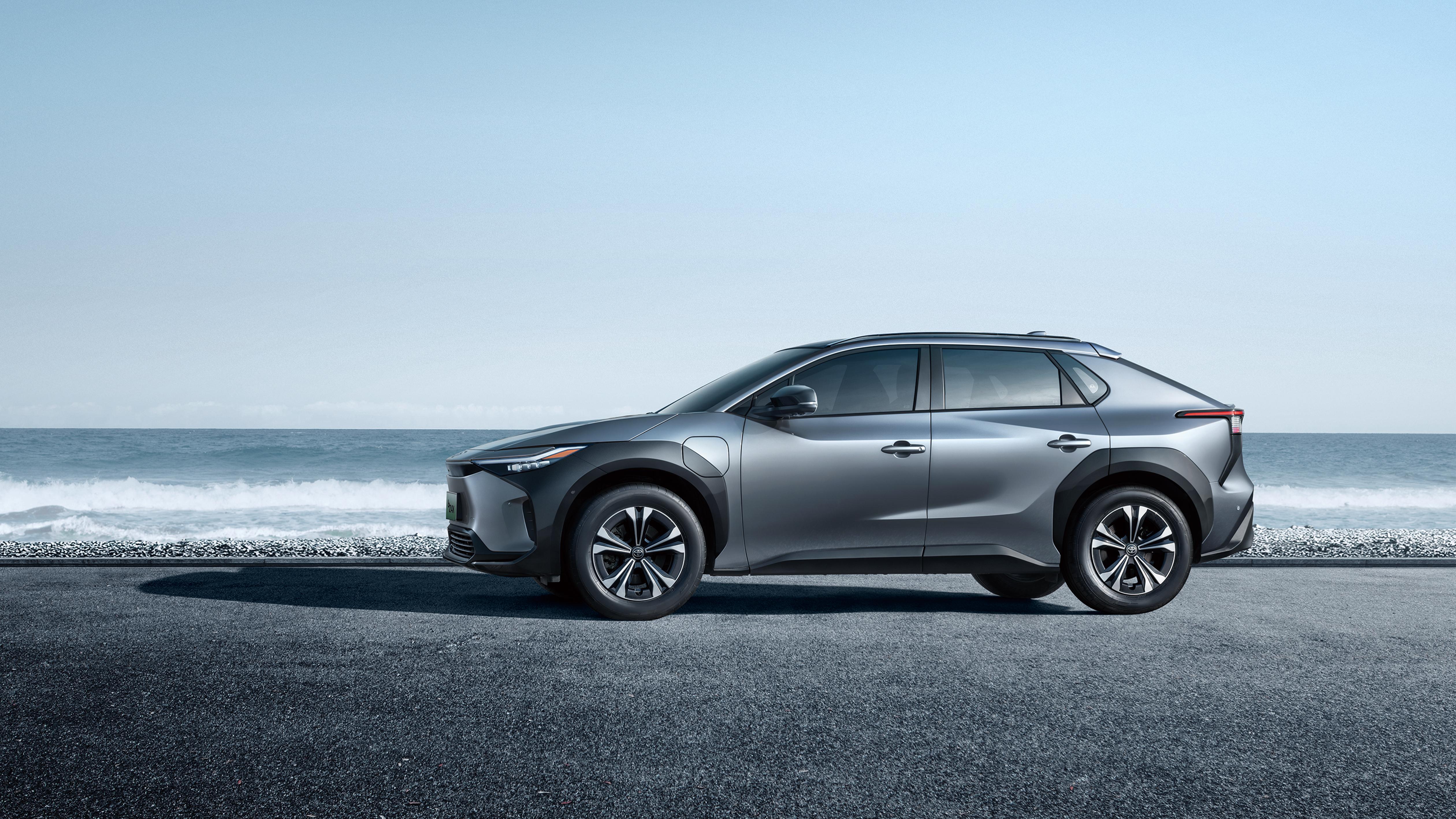 轴距和汉兰达一样大,广汽丰田bz4x正式上市,售19.98万起