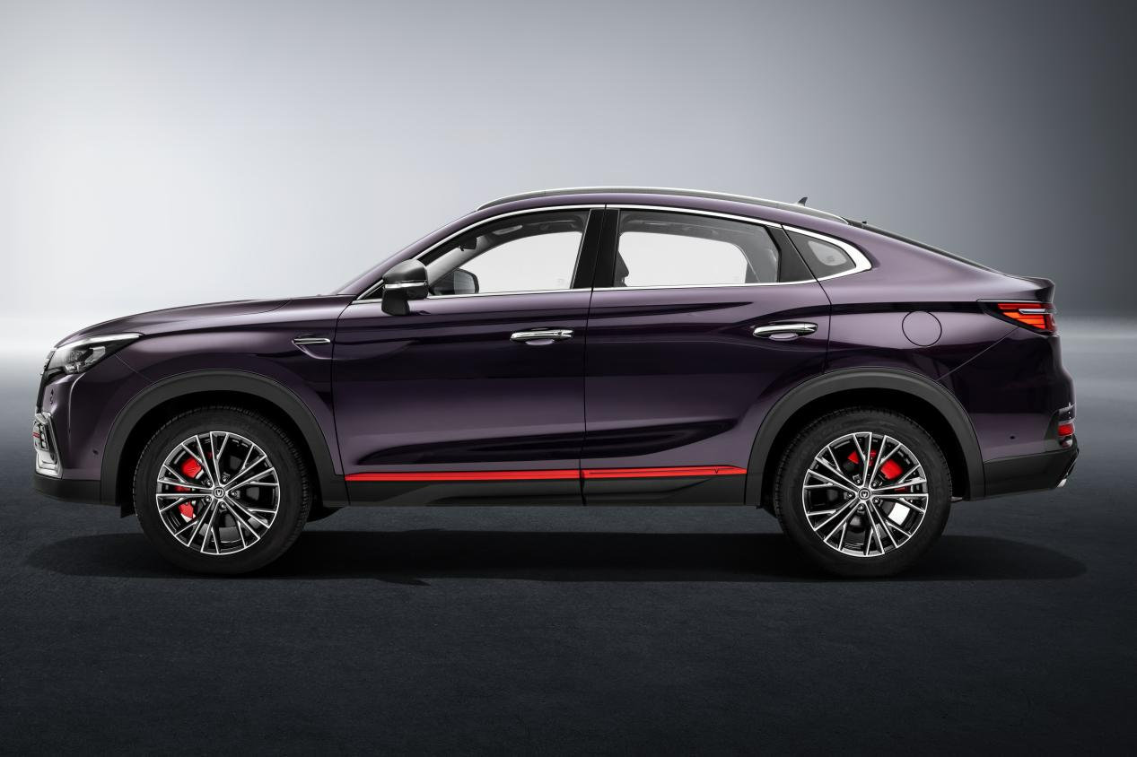 拒绝平庸活出姿态抢先试驾2023款长安cs85coupe