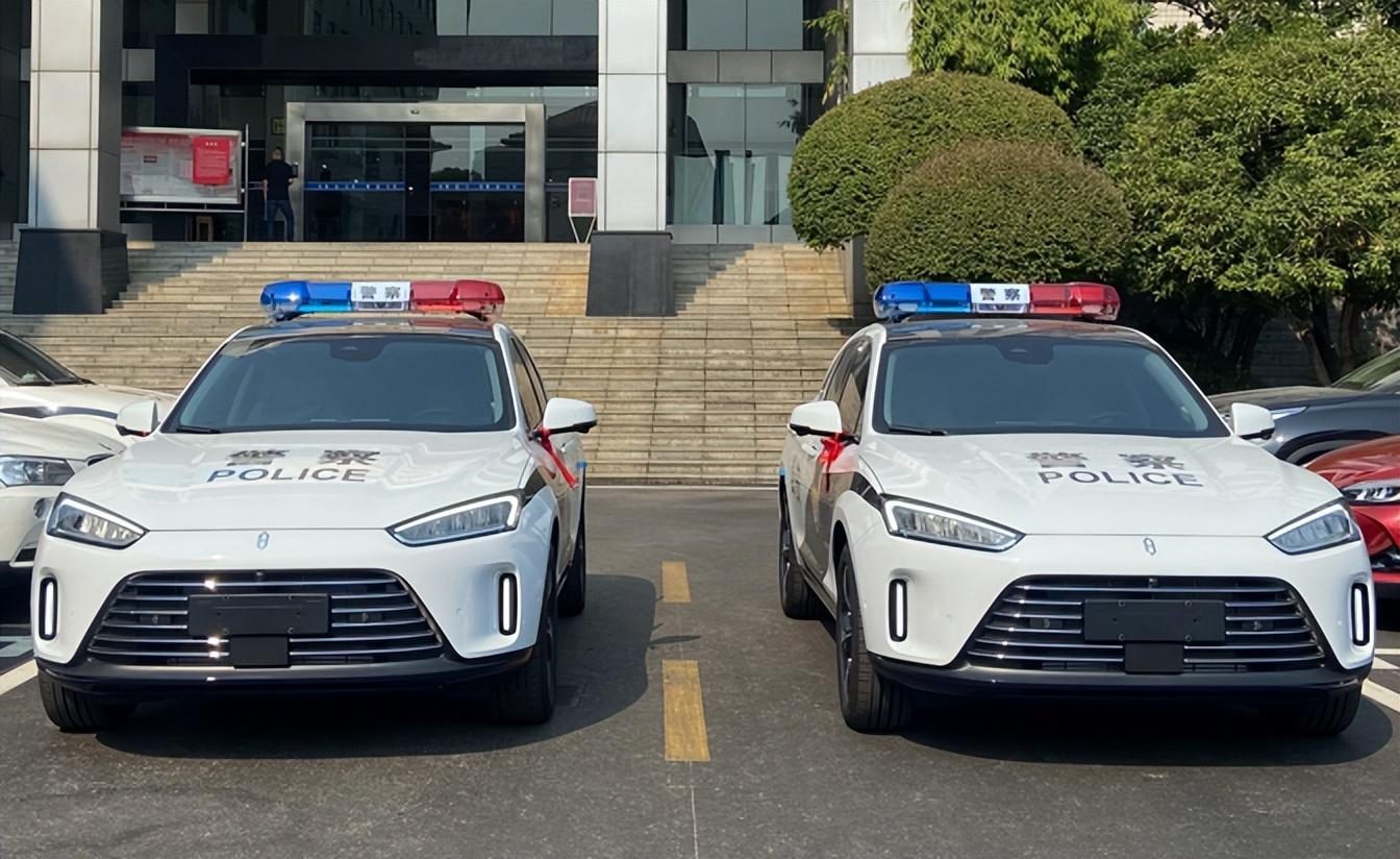问界m5警务用车亮相长沙,东莞街头-网通社财经
