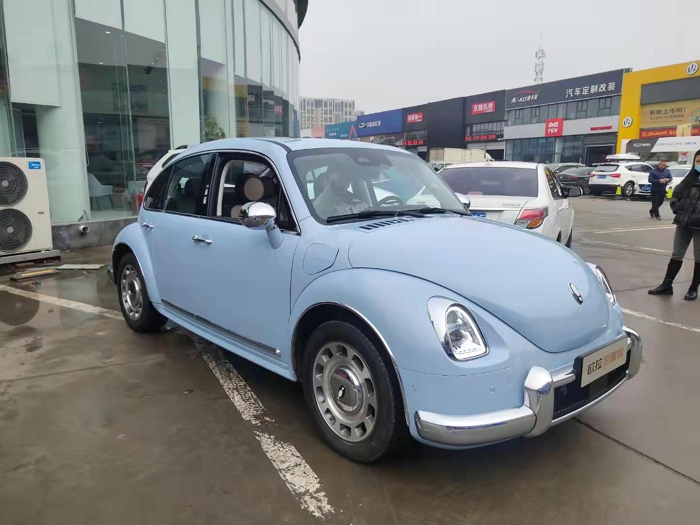 有望3月底上市 欧拉芭蕾猫实车到店 最高续航500km