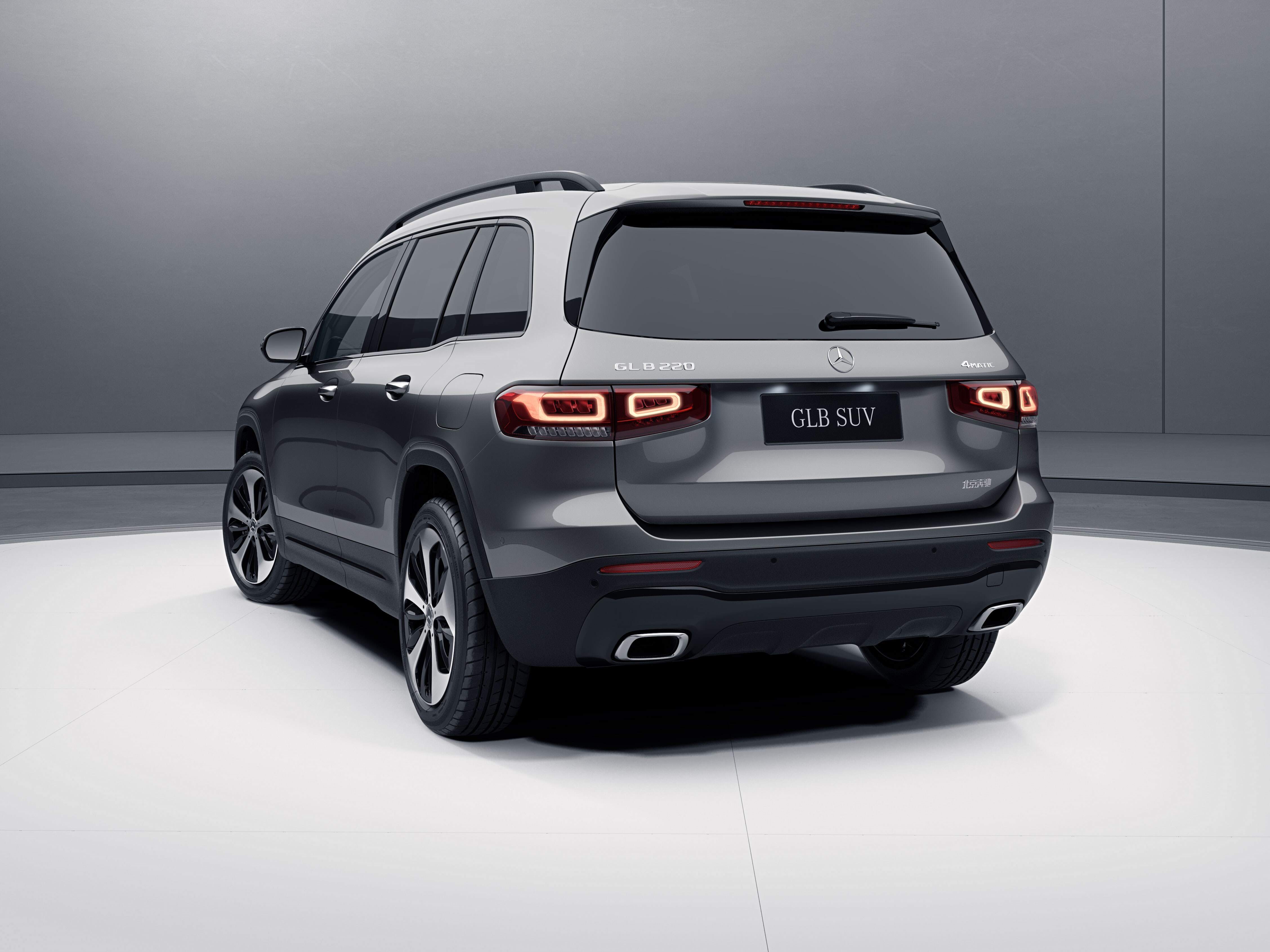 售价为2959万3533万元2022款奔驰glb上市