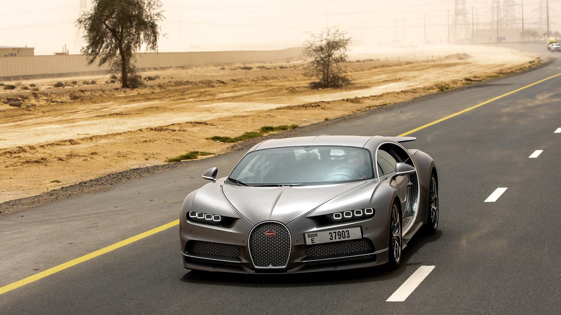 迈莎锐改装布加迪威航大面积碳纤维材质售价高达8位数