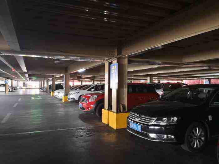 杭州亚运公园停车场图片