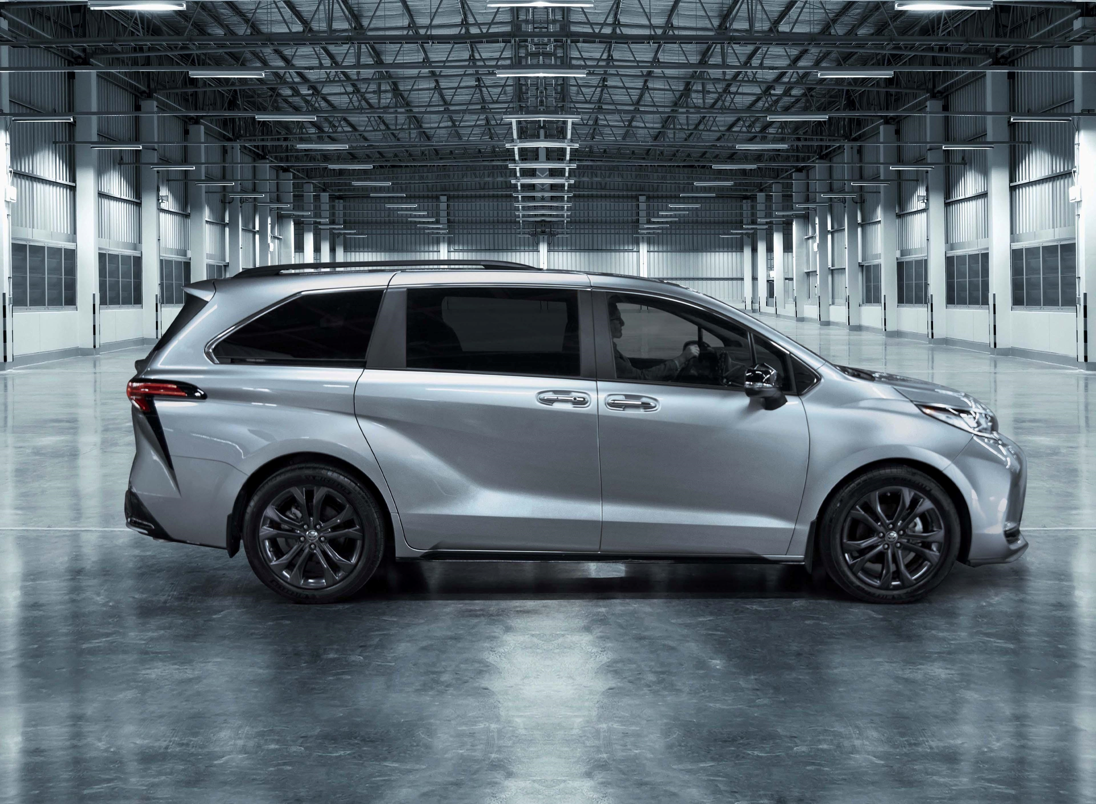 丰田25周年纪念版sienna官图发布限量2525台