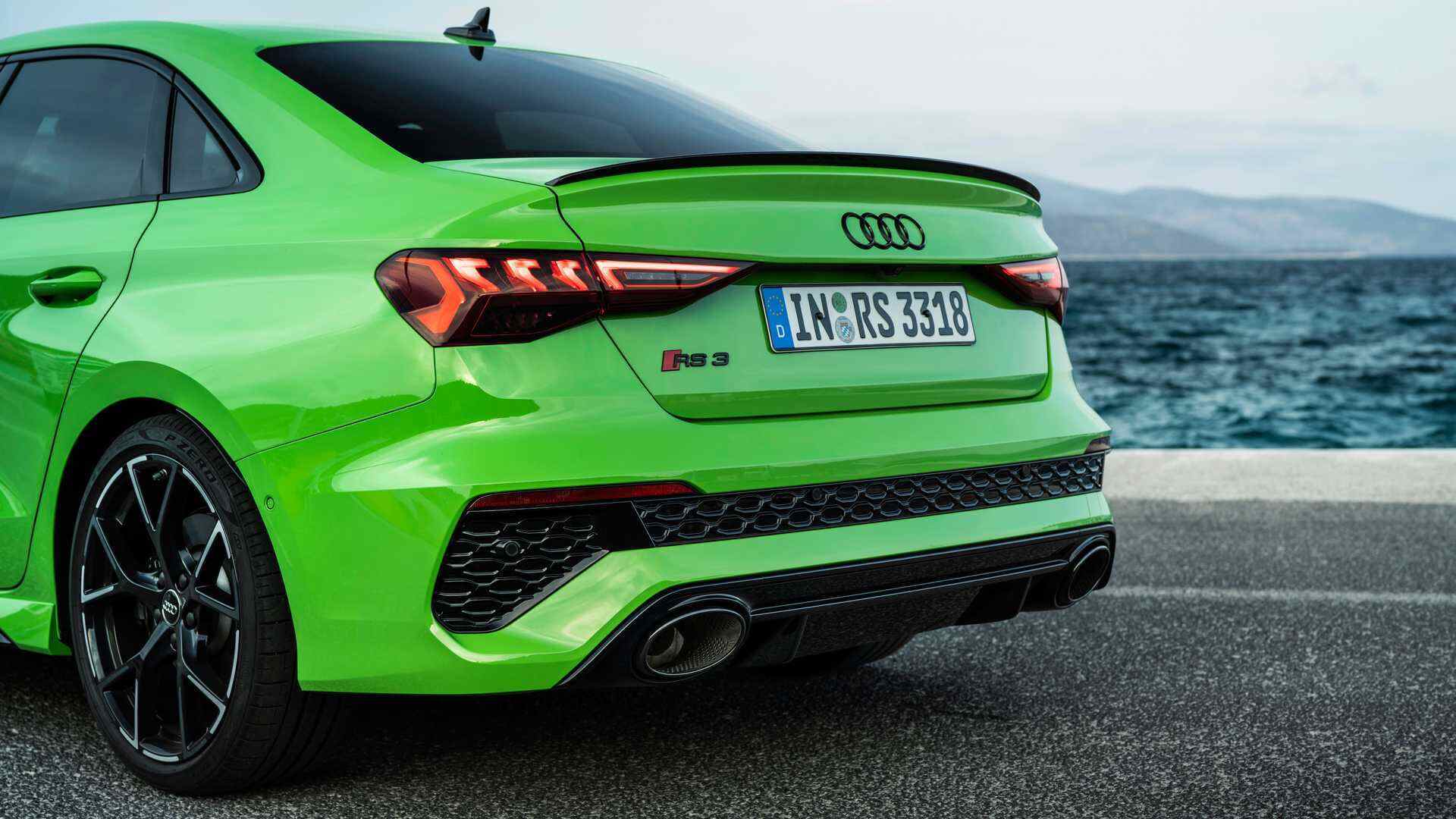 女人眼中破奥迪男人眼中战斗娃新款奥迪rs3海外开售