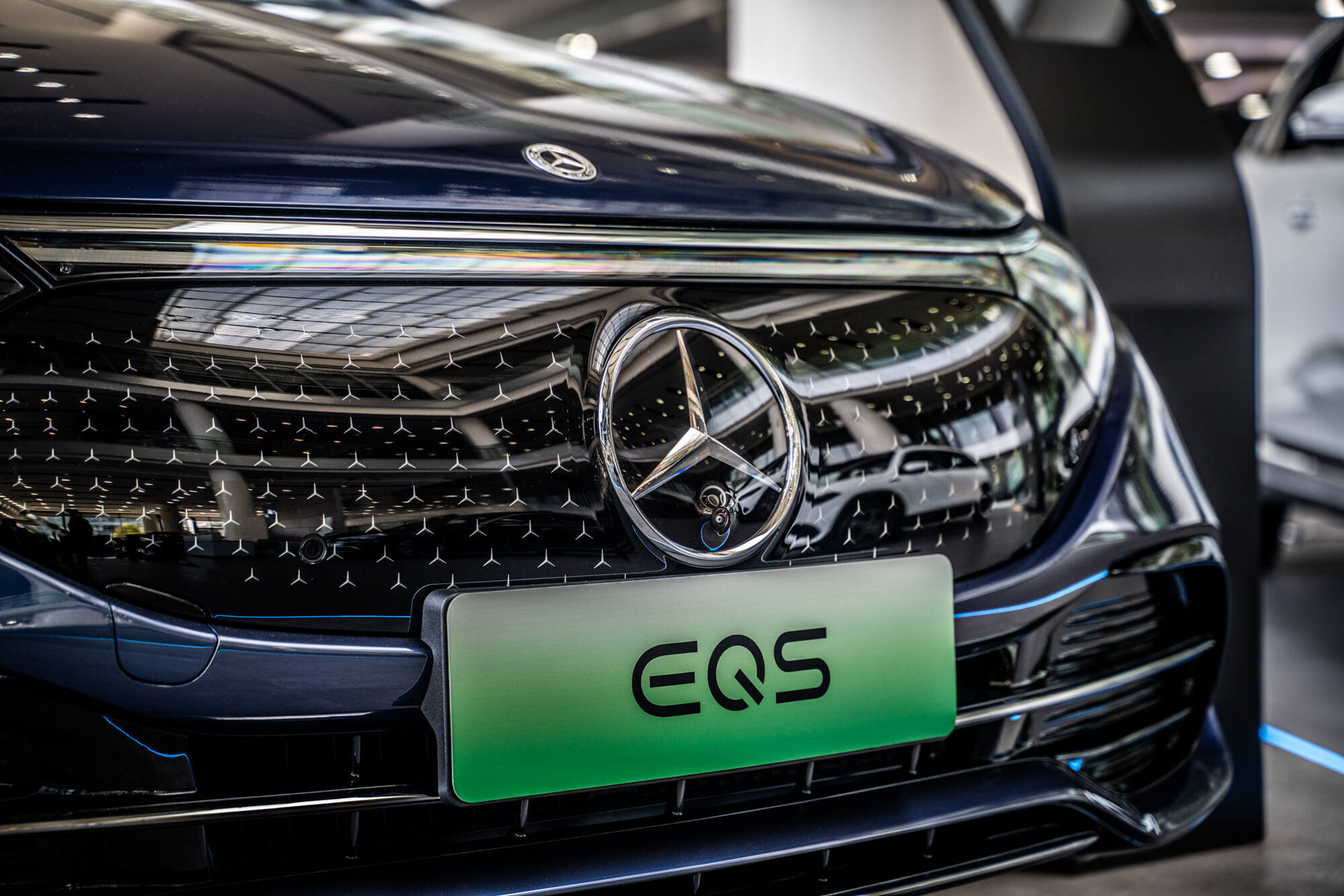 豪华纯电轿车天花板奔驰eqs静态评测够不够格