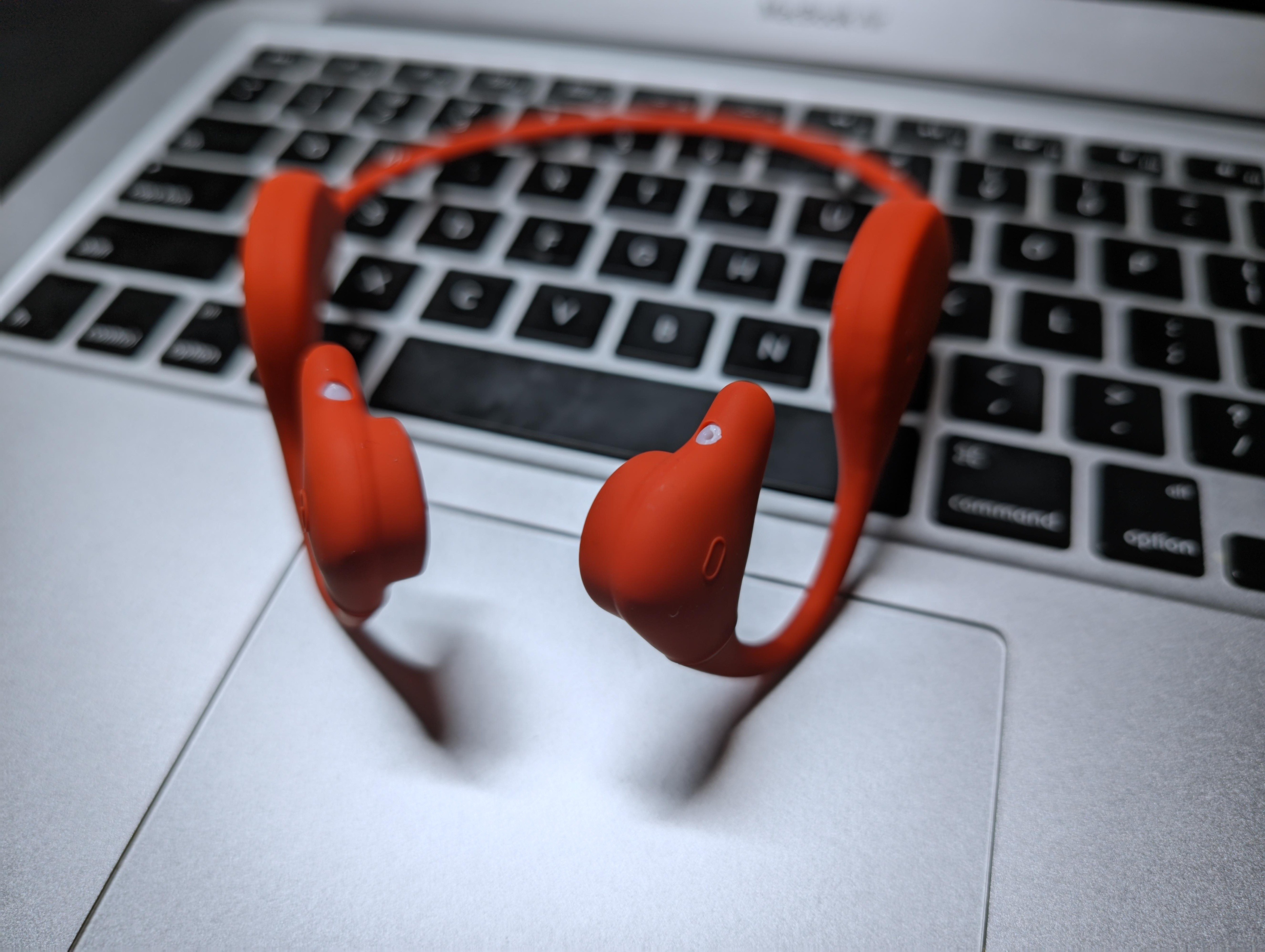 蓝牙5.3加IPX8的无线蓝牙耳机你见过? 耳机的顶级配置,潜水也能用