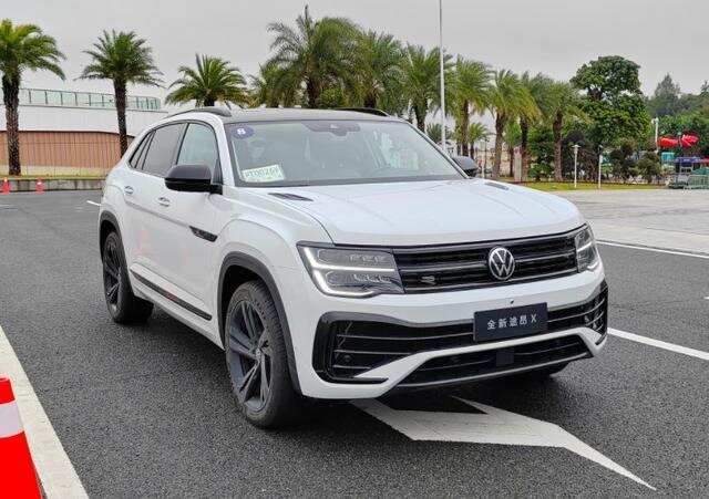 更具运动个性大五座suv试驾上汽大众全新途昂x