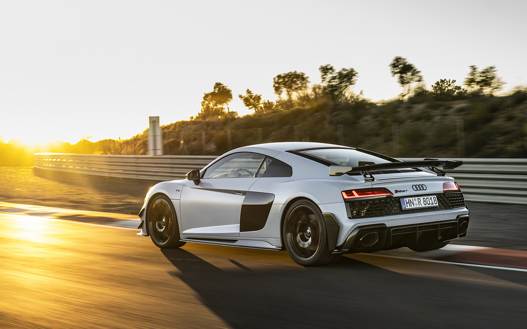 欢乐大结局奥迪r8coupév10gt