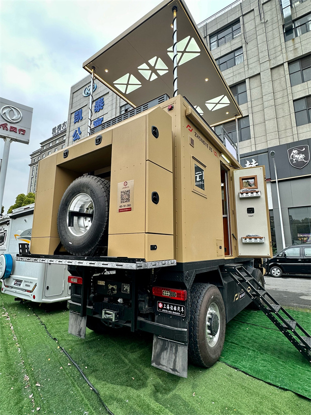 上汽红岩重卡房车长度不到6米c本就能开