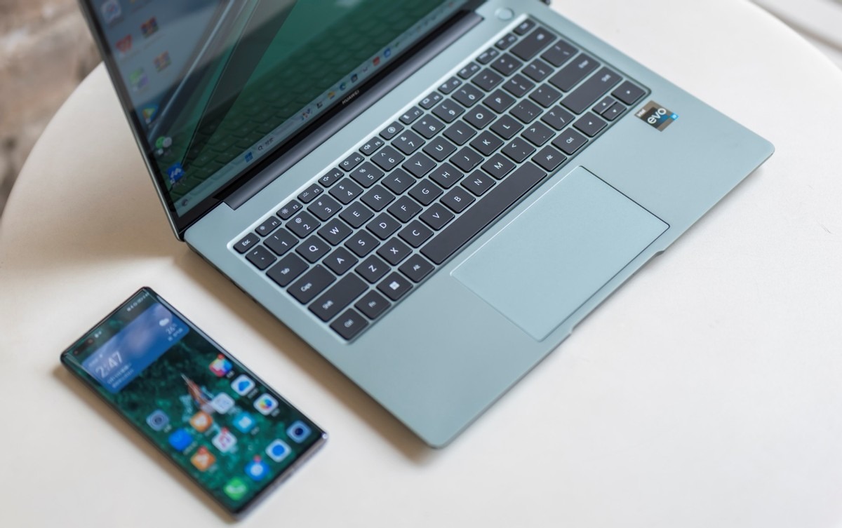 华为matebook14s2023发布云杉绿配色亮眼澎湃性能助力高效办公