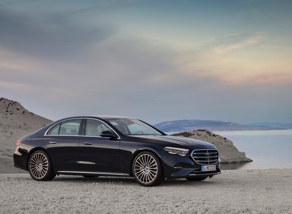 累计交付超过1600万辆,是如今梅赛德斯-奔驰品牌当之无愧的"中坚力量"