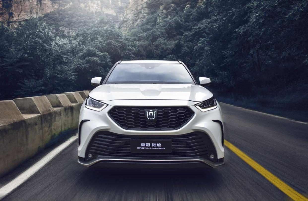 一汽丰田皇冠陆放始于情怀忠于品质