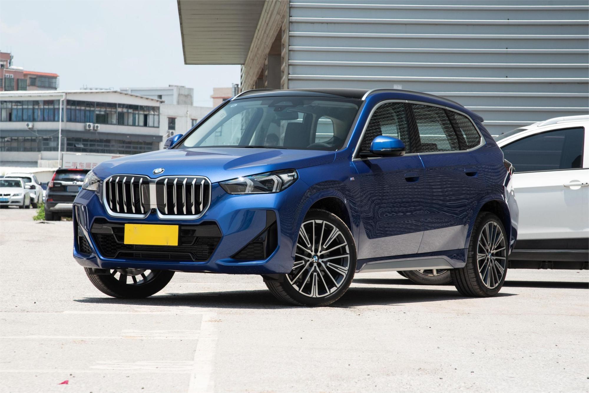 大遍天下无敌手的宝马x1迎来最强劲对手红旗hs3