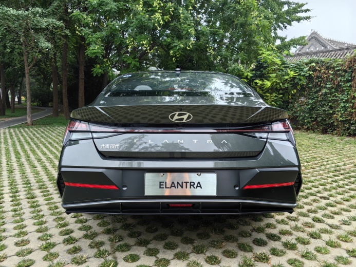 北京现代elantra gdi图片