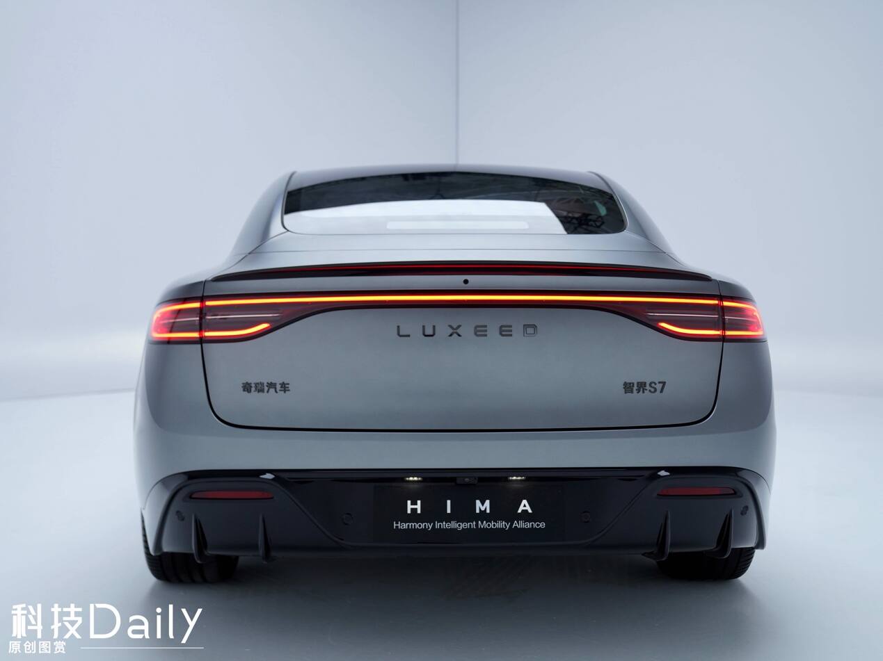 华为赋能遥遥领先,智界s7实力登场!