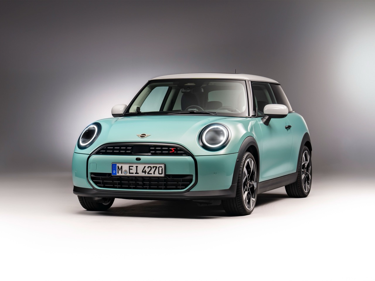 全新mini cooper(燃油版)就长这个样子,喜欢吗?