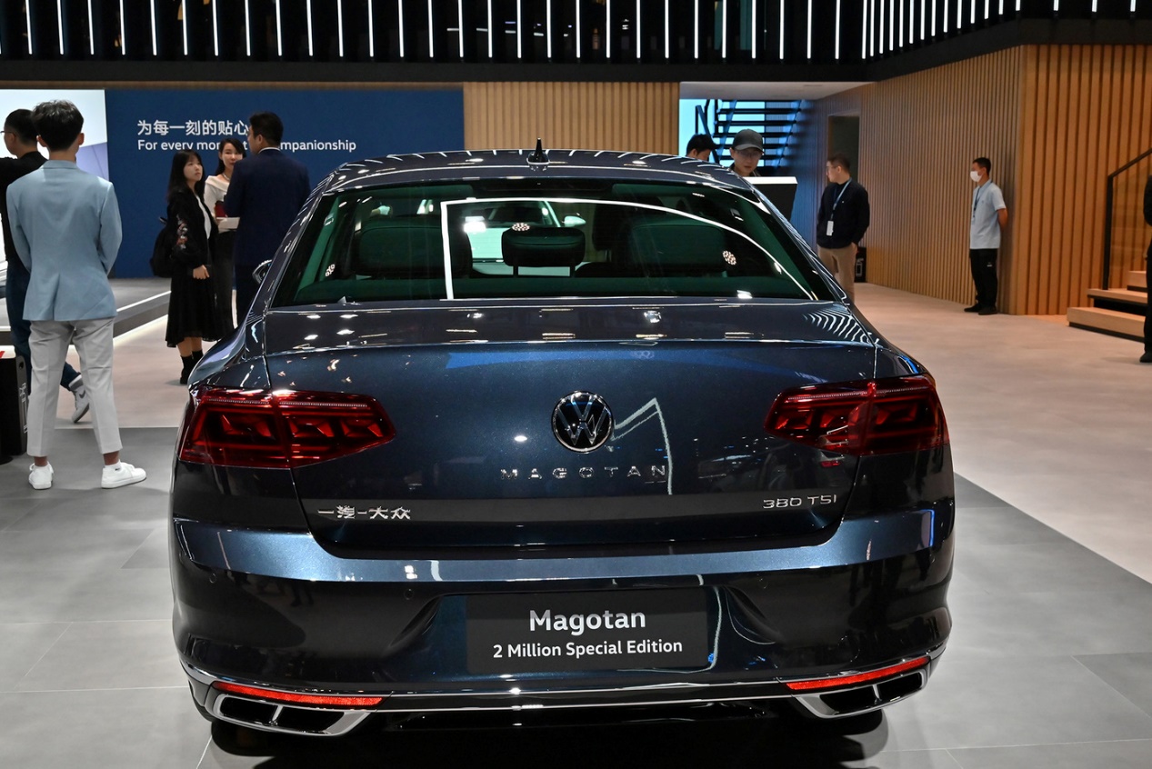 迈腾:现款优惠3.6万,新款即将来临,车友:纠结了