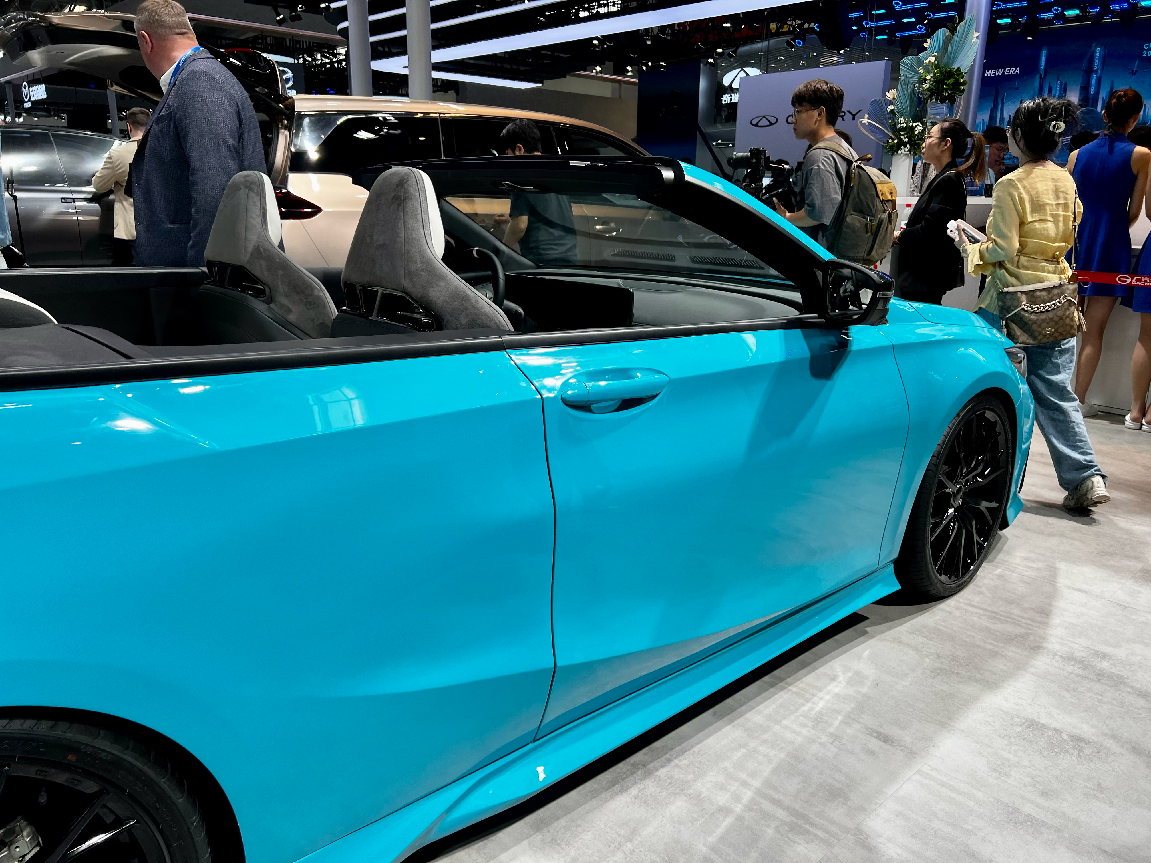 就等量产了?传祺影豹敞篷版车展实拍