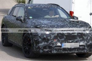 奔驰 AMG 纯电 SUV 路试 谍照！