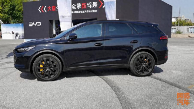 越野界的捣蛋鬼比亚迪唐dmp战神版真心黑都有哪些变化