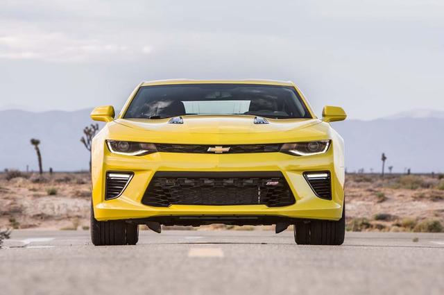 大黄蜂告别之作已完成美式肌肉跑车雪佛兰科迈罗停产谢幕