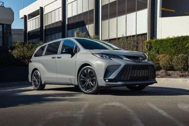 2024款丰田赛那xse版亮相外观黑化彰显运动气质