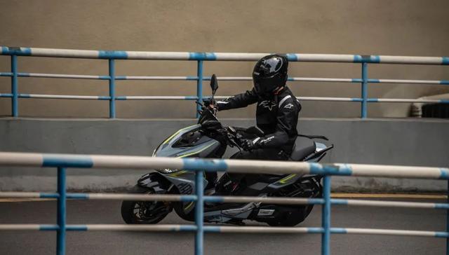 重新定义平踏,最像仿赛的feelink s150运动平踏来了!-车市号